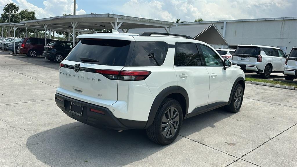 used 2024 Nissan Pathfinder car, priced at $30,500