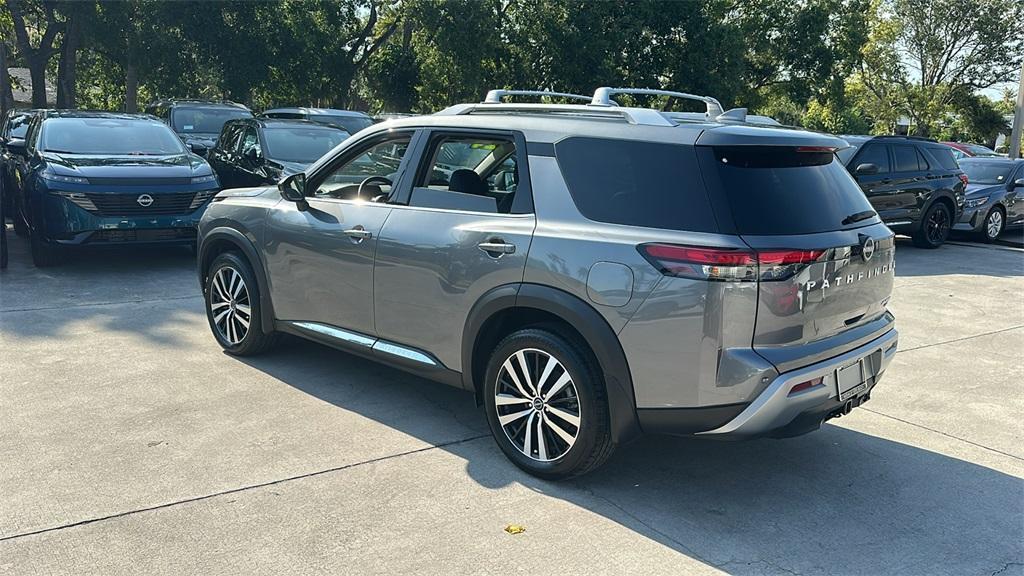 used 2024 Nissan Pathfinder car, priced at $40,988