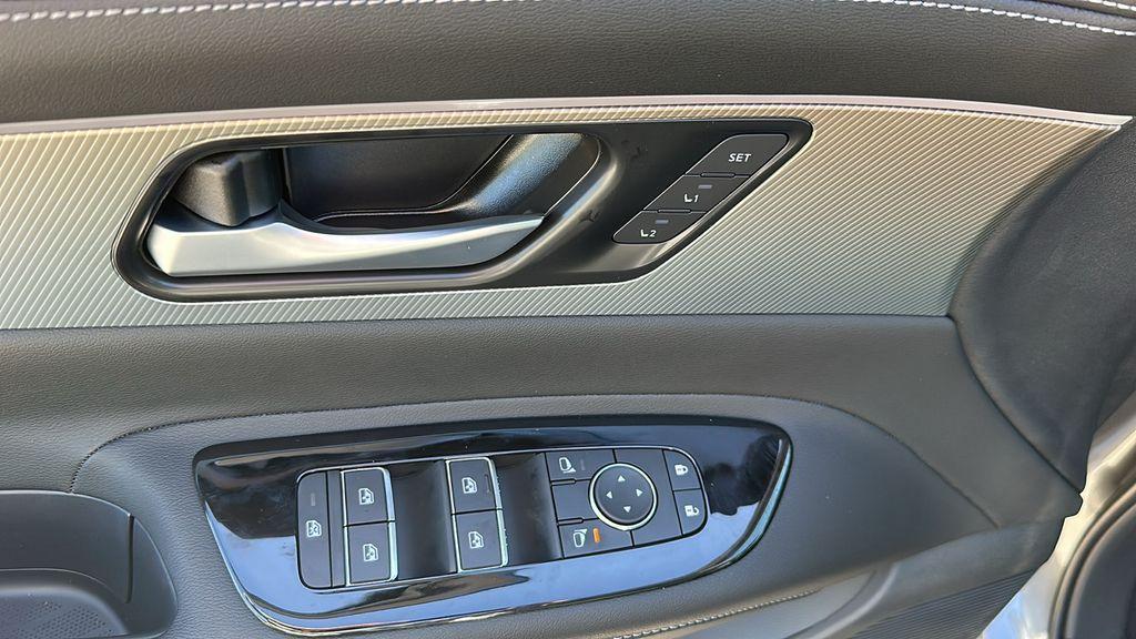 new 2025 Nissan Murano car, priced at $40,803