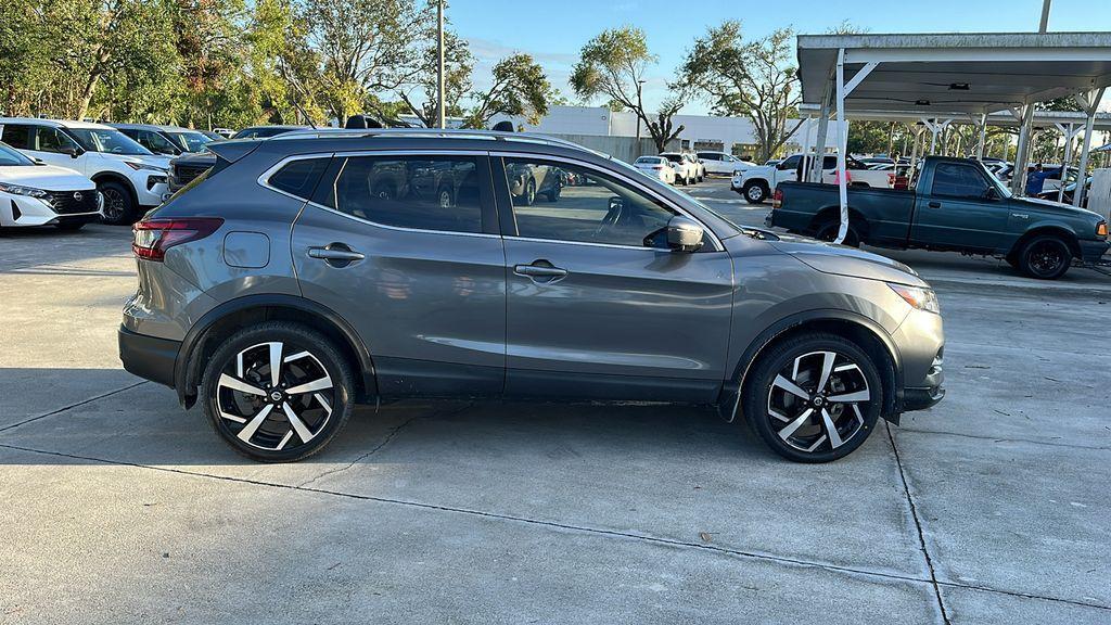 used 2020 Nissan Rogue Sport car, priced at $17,500