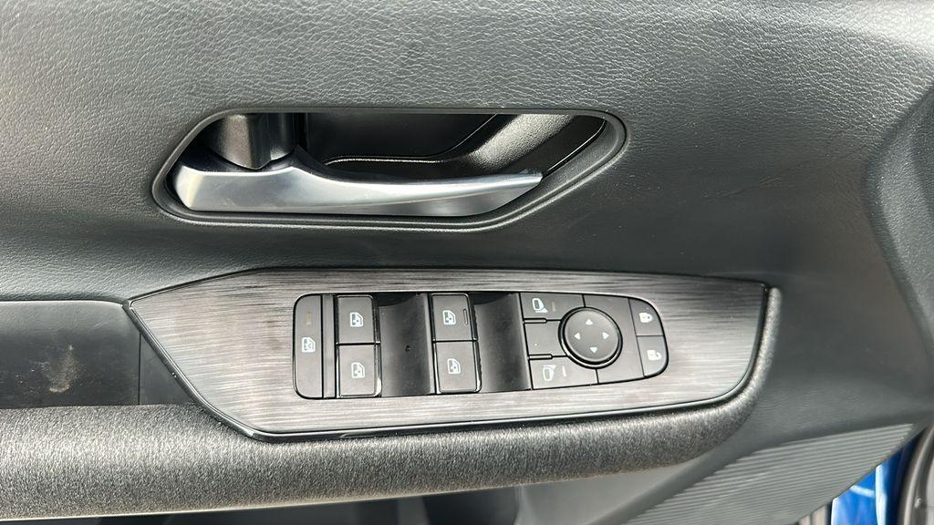 new 2025 Nissan Kicks car, priced at $25,363