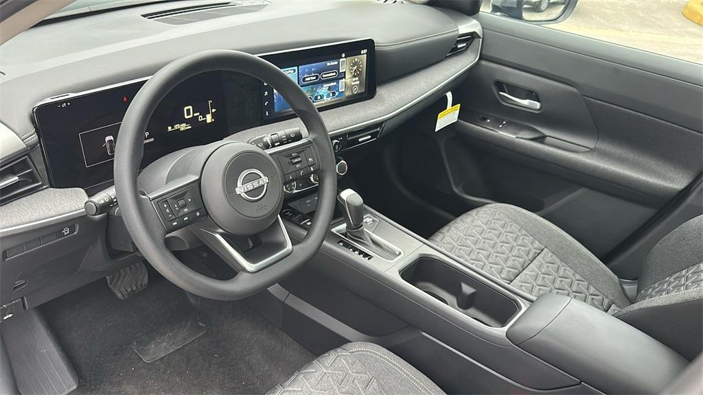 new 2025 Nissan Kicks car, priced at $27,563