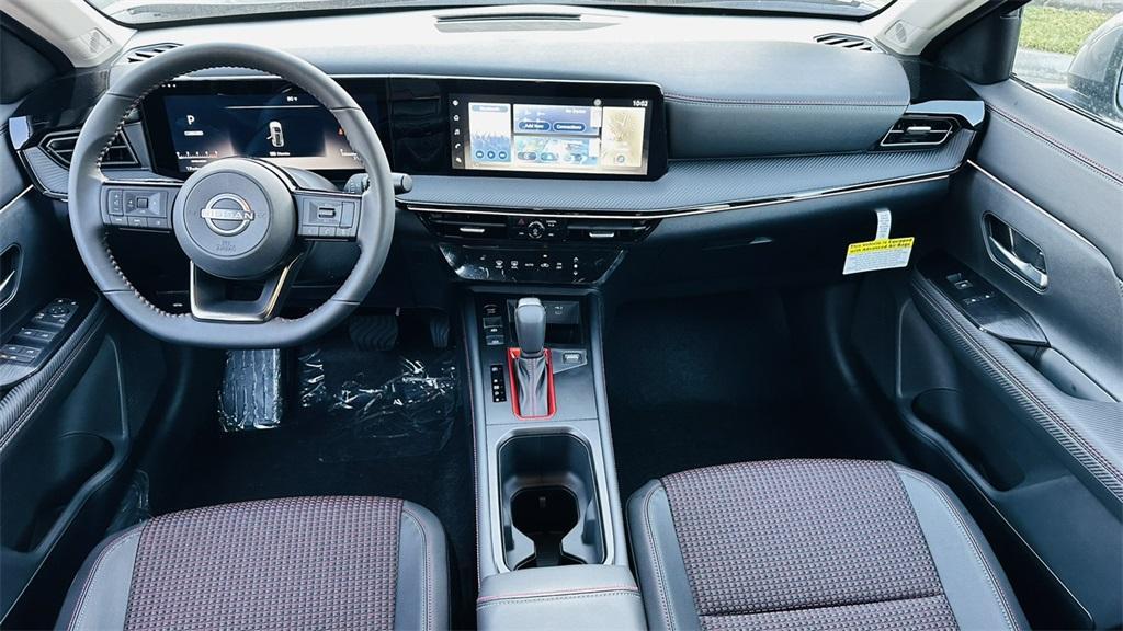 new 2025 Nissan Kicks car, priced at $27,546