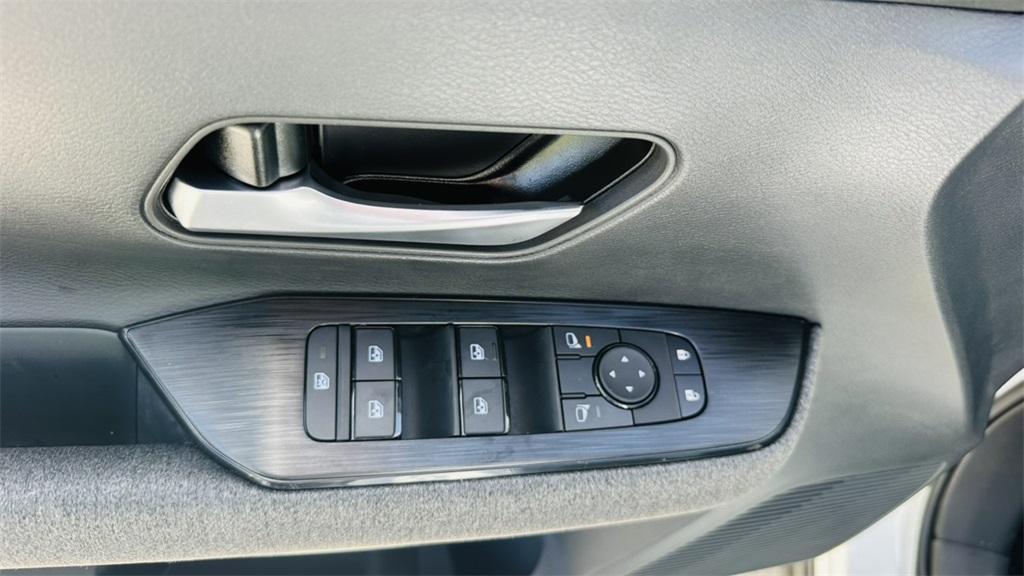 new 2025 Nissan Kicks car, priced at $25,079
