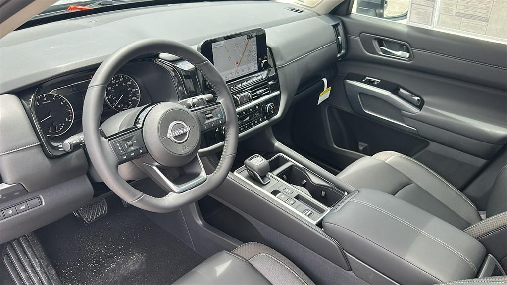 new 2025 Nissan Pathfinder car, priced at $44,856