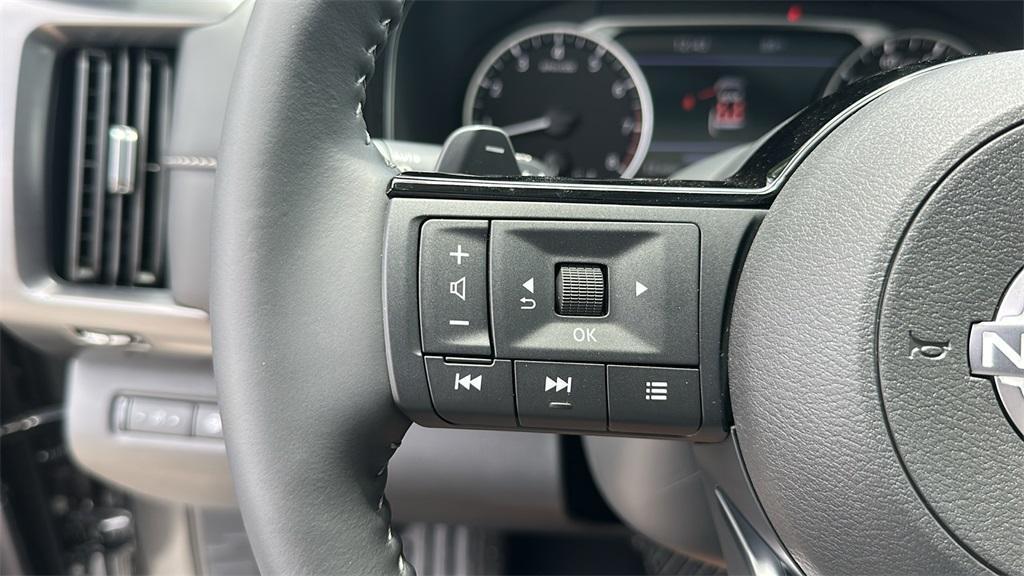 new 2025 Nissan Pathfinder car, priced at $44,856