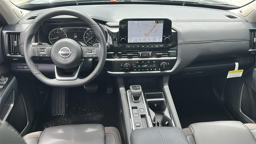 new 2025 Nissan Pathfinder car, priced at $44,856