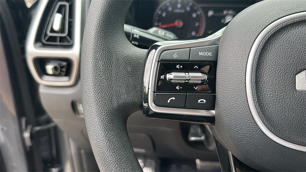 used 2022 Kia Sorento car, priced at $20,000
