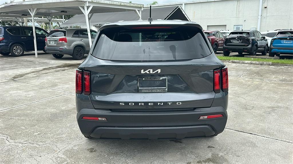 used 2022 Kia Sorento car, priced at $20,000