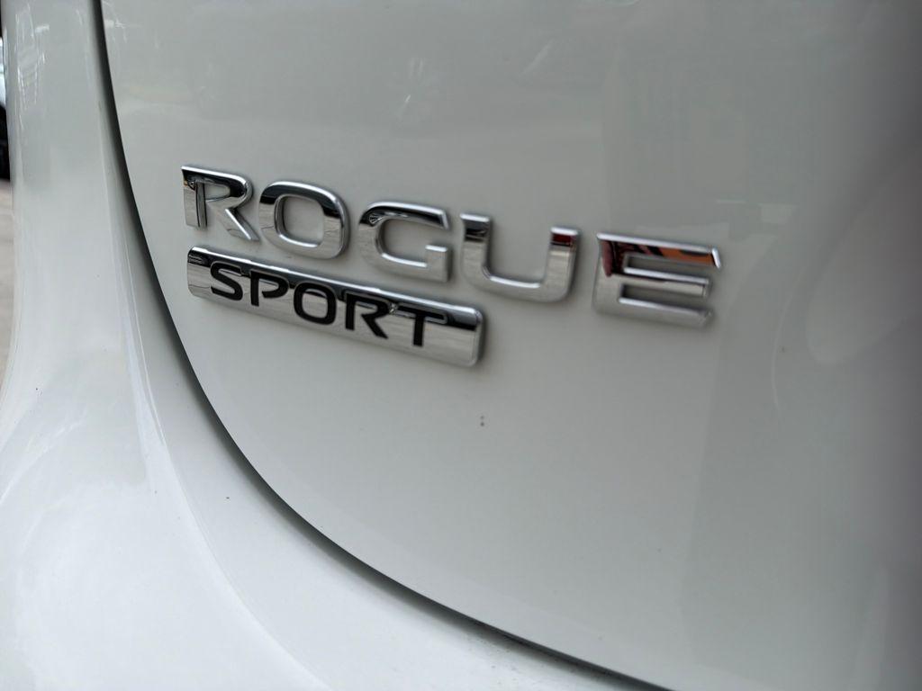 used 2020 Nissan Rogue Sport car, priced at $15,999