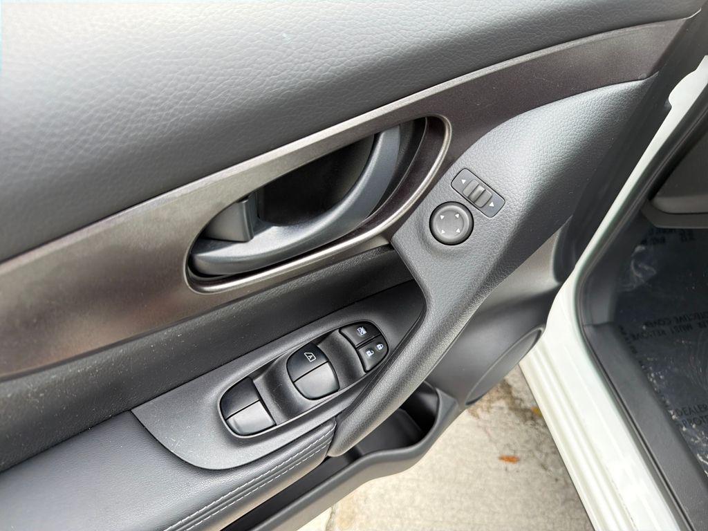 used 2020 Nissan Rogue Sport car, priced at $15,999