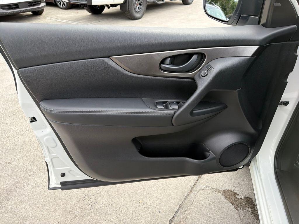 used 2020 Nissan Rogue Sport car, priced at $15,999