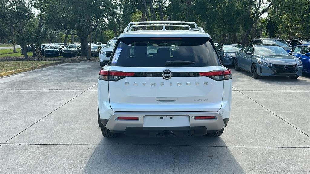 new 2025 Nissan Pathfinder car, priced at $48,922