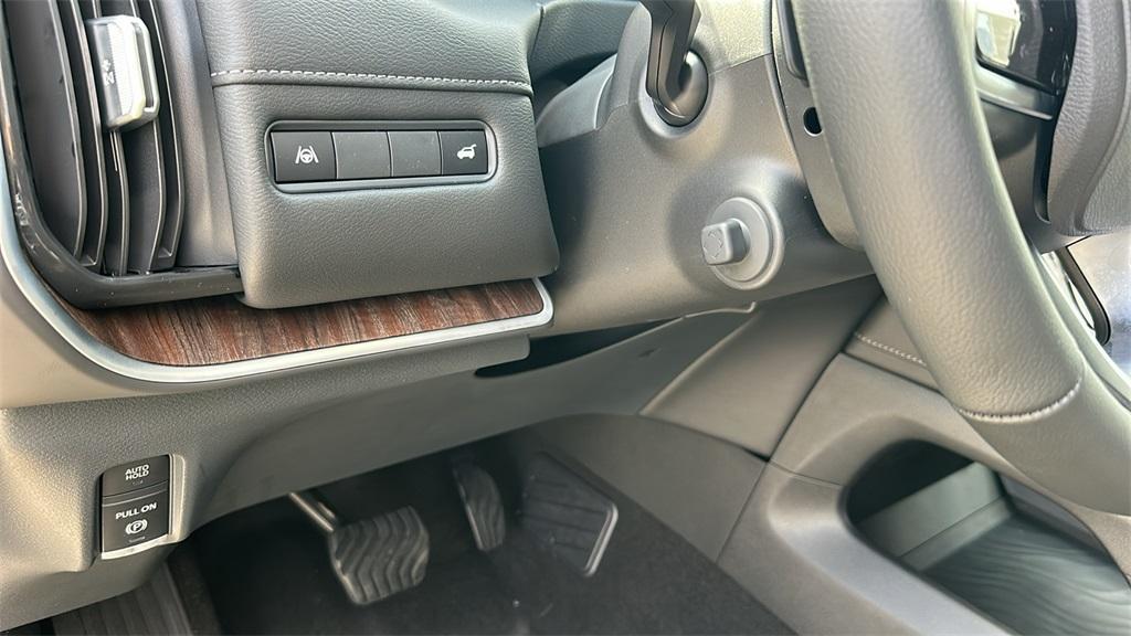new 2025 Nissan Armada car, priced at $65,930
