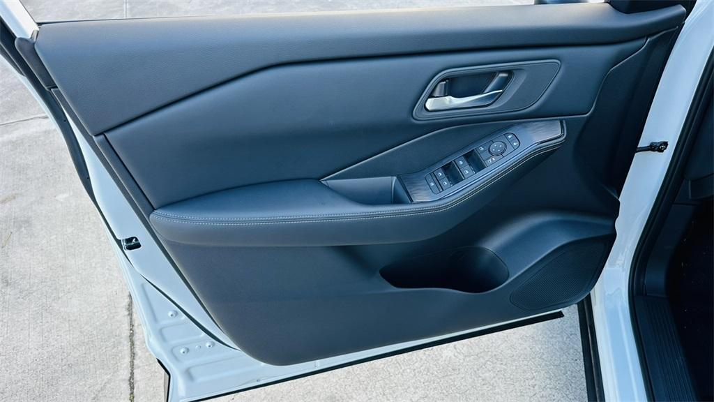 new 2025 Nissan Rogue car, priced at $32,312