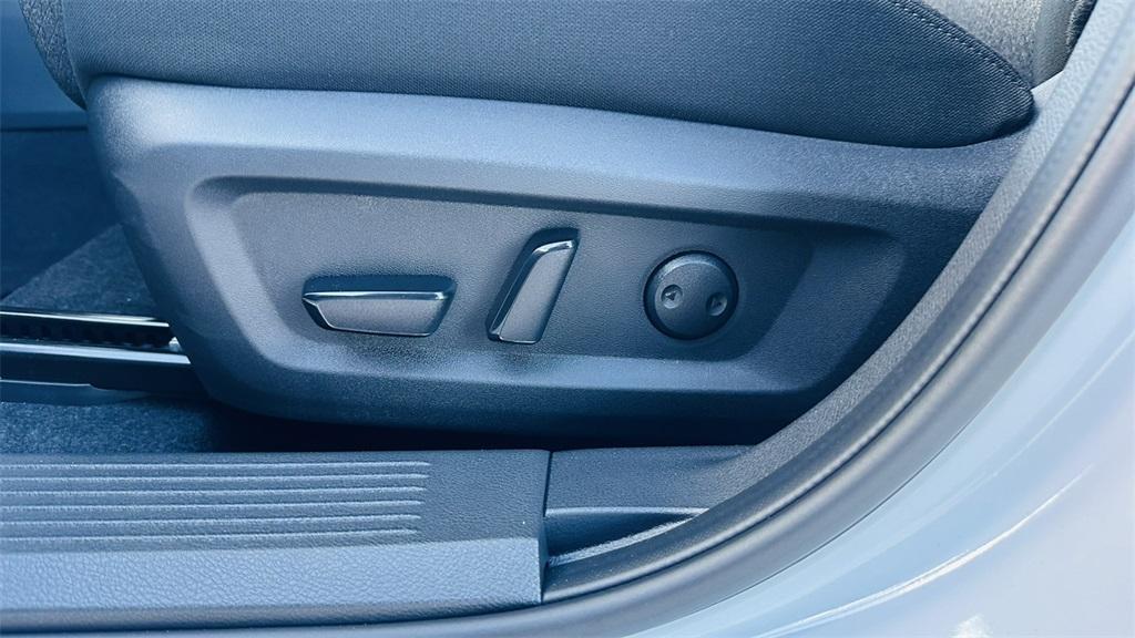 new 2025 Nissan Rogue car, priced at $32,312