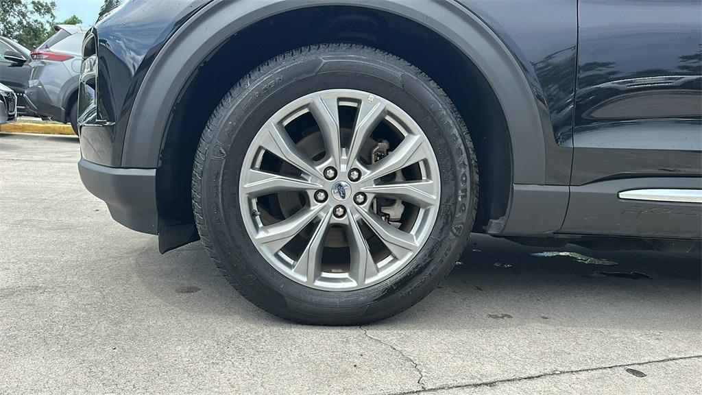used 2022 Ford Explorer car, priced at $28,492