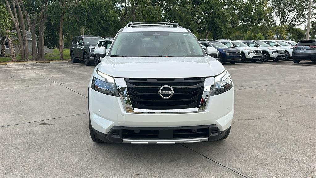 new 2025 Nissan Pathfinder car, priced at $49,619