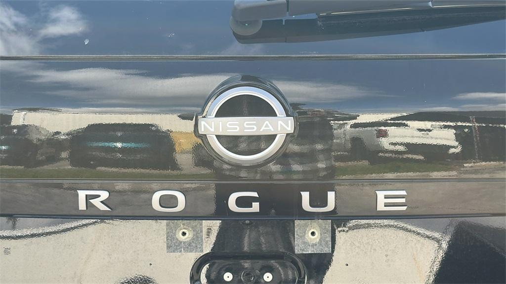 new 2025 Nissan Rogue car, priced at $35,287