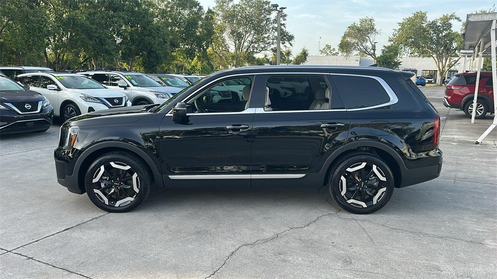 used 2024 Kia Telluride car, priced at $35,995