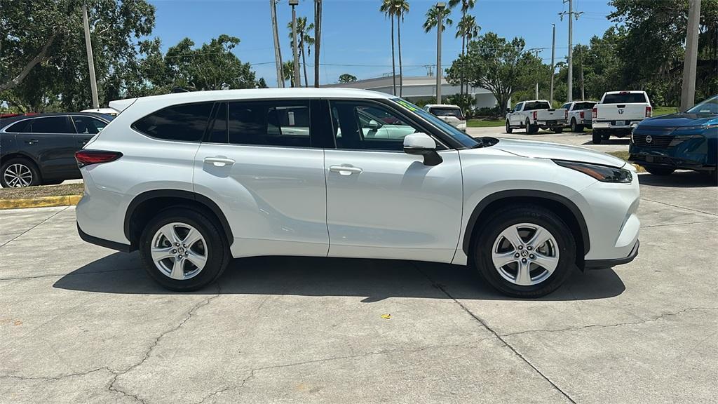 used 2022 Toyota Highlander car, priced at $29,888