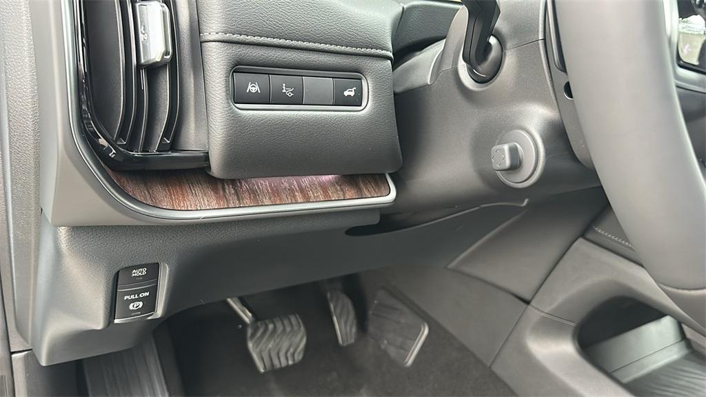 new 2025 Nissan Armada car, priced at $77,935