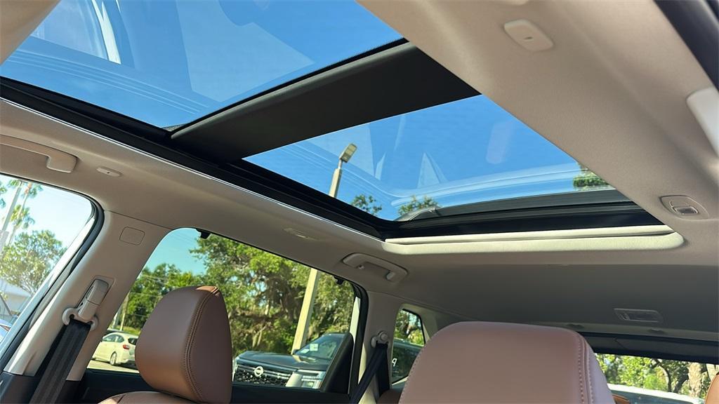 new 2025 Nissan Rogue car, priced at $41,126