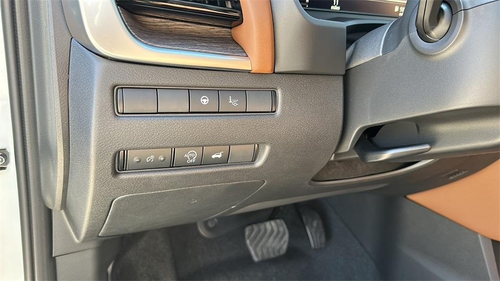new 2025 Nissan Rogue car, priced at $41,126