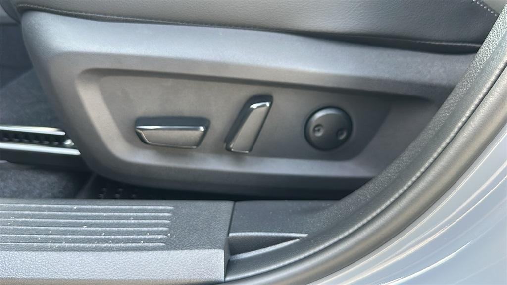 new 2025 Nissan Rogue car, priced at $37,927