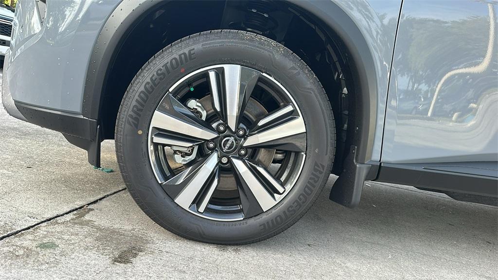 new 2025 Nissan Rogue car, priced at $37,927