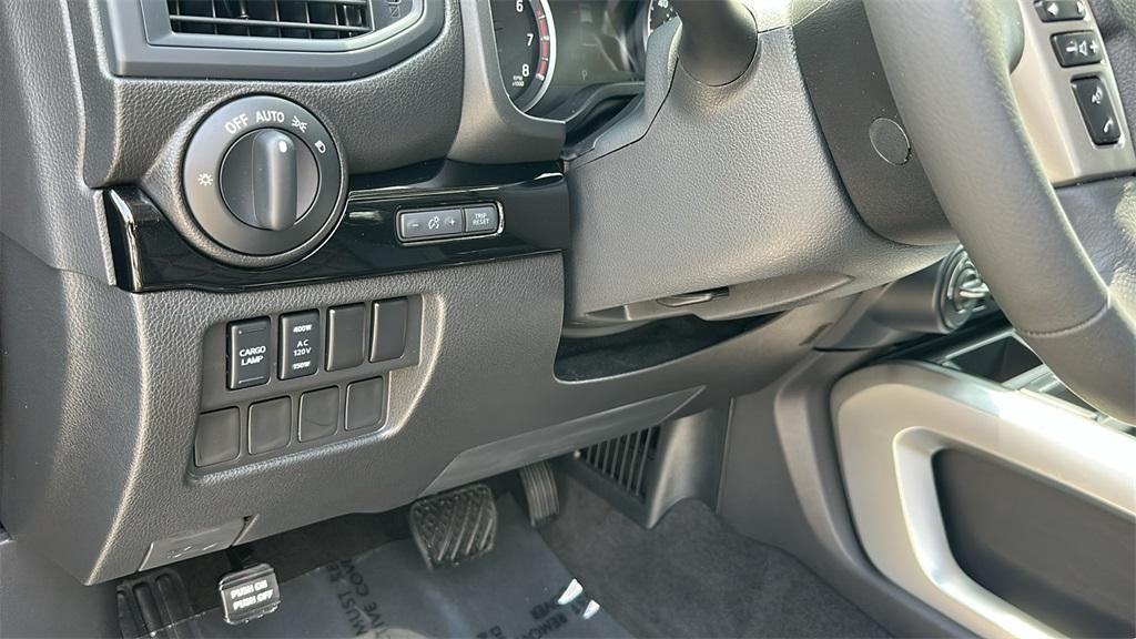 used 2024 Nissan Titan car, priced at $45,988