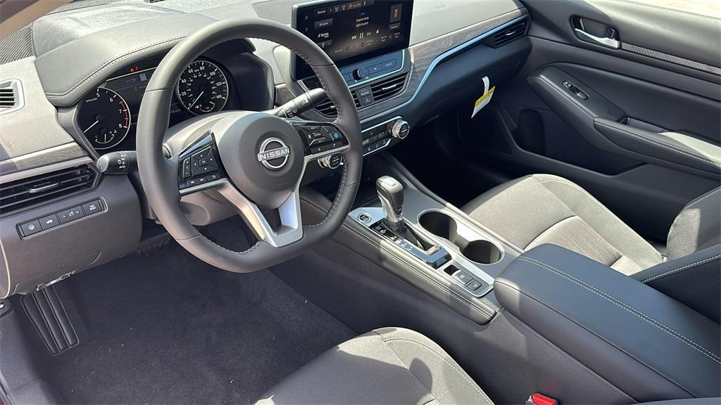 new 2025 Nissan Altima car, priced at $29,960