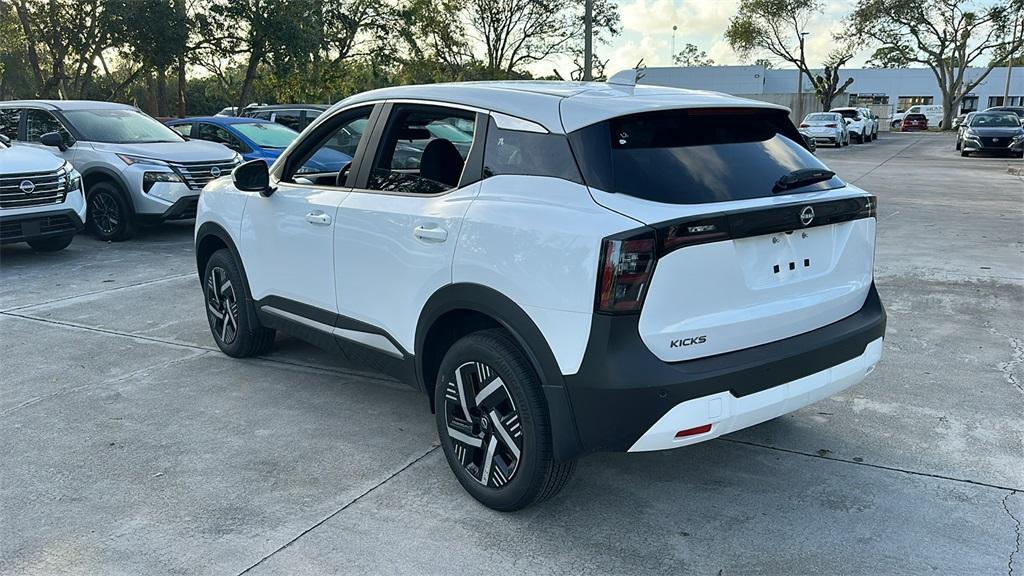 new 2025 Nissan Kicks car, priced at $24,918