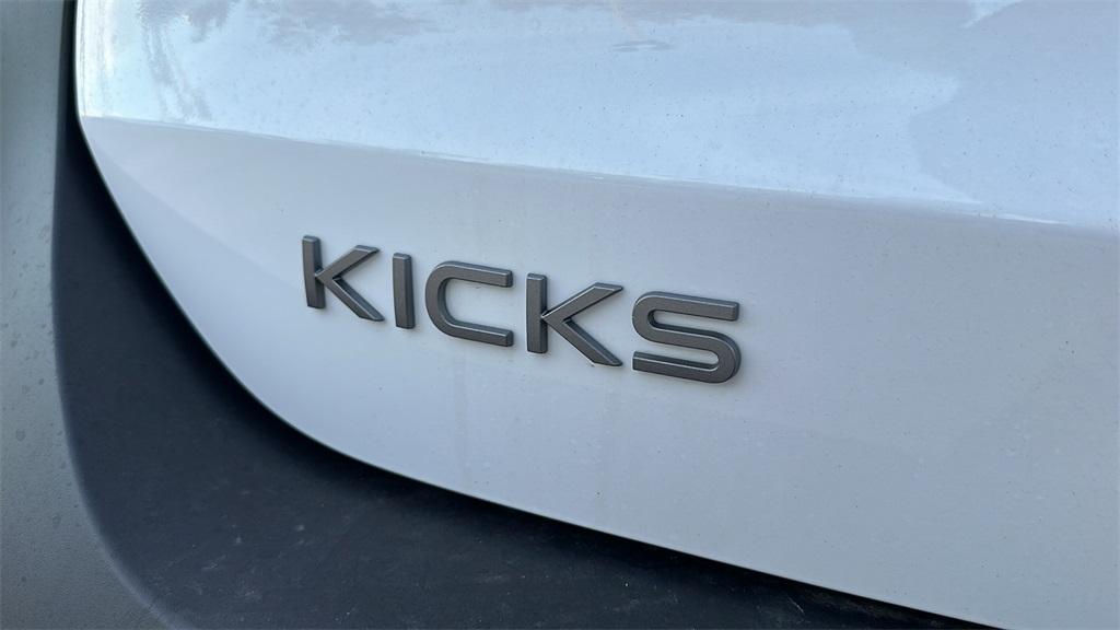 new 2025 Nissan Kicks car, priced at $24,918