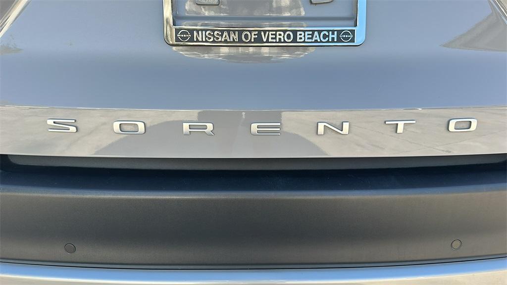 used 2022 Kia Sorento car, priced at $26,800
