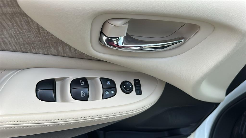 used 2020 Nissan Murano car, priced at $20,000