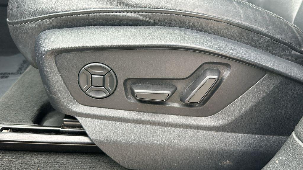 used 2022 Audi Q7 car, priced at $31,900