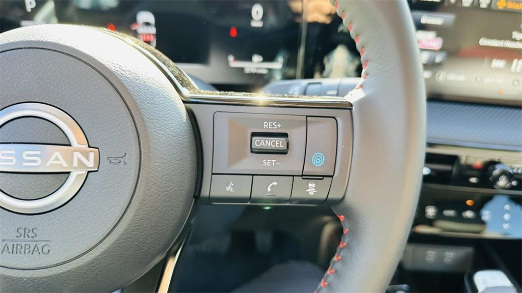 new 2025 Nissan Kicks car, priced at $29,475