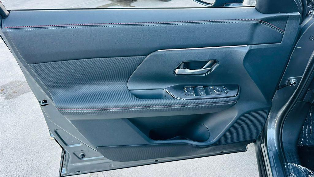 new 2025 Nissan Kicks car, priced at $26,638