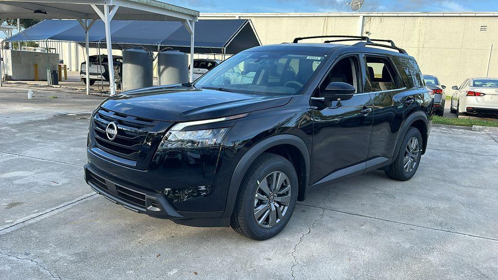 new 2024 Nissan Pathfinder car, priced at $35,668