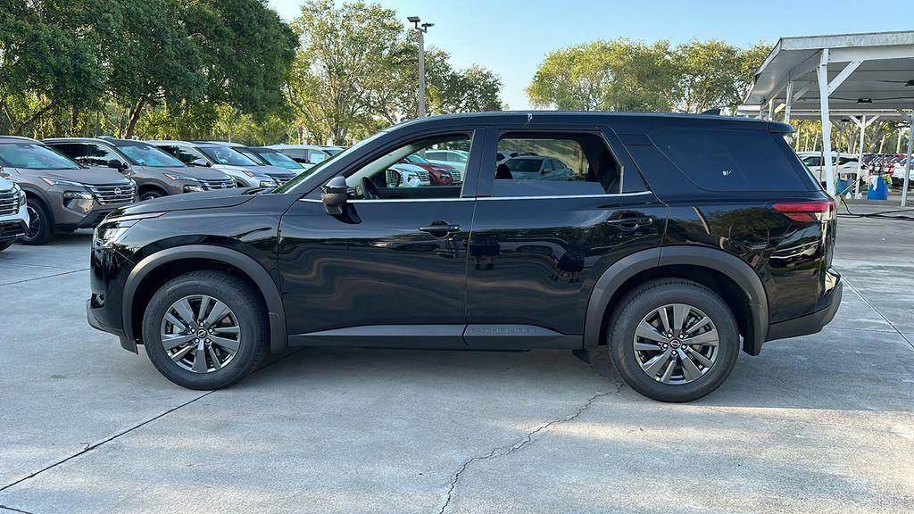 new 2024 Nissan Pathfinder car, priced at $27,778