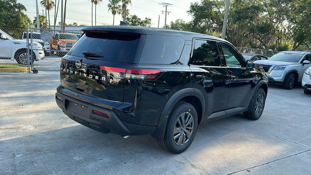 new 2024 Nissan Pathfinder car, priced at $27,778