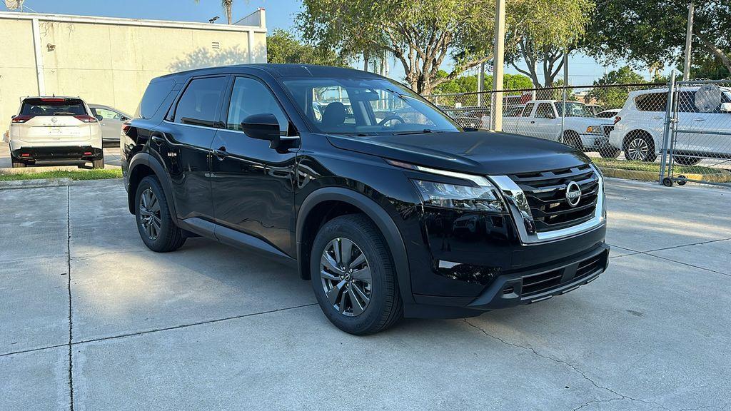 new 2024 Nissan Pathfinder car, priced at $27,778