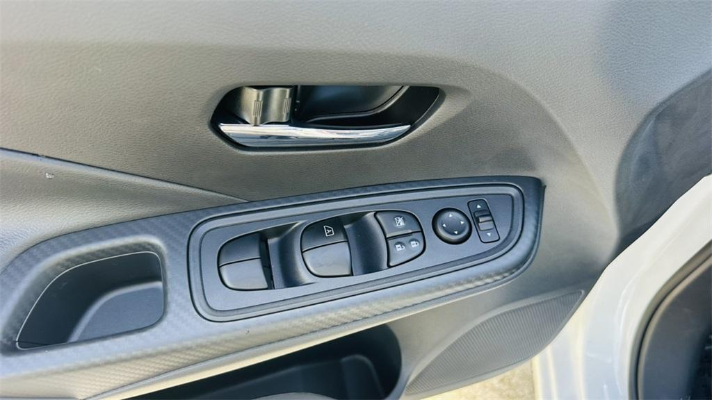 new 2025 Nissan Versa car, priced at $22,499