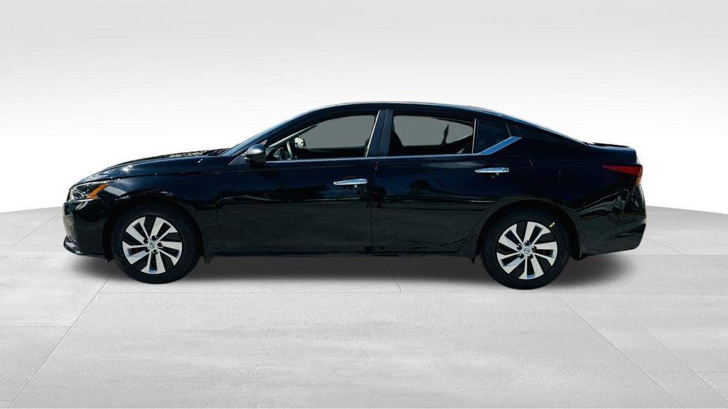 new 2025 Nissan Altima car, priced at $26,008