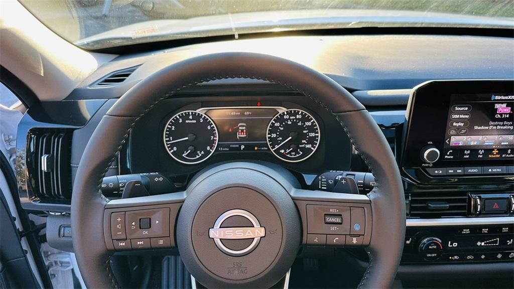 new 2025 Nissan Pathfinder car, priced at $39,970
