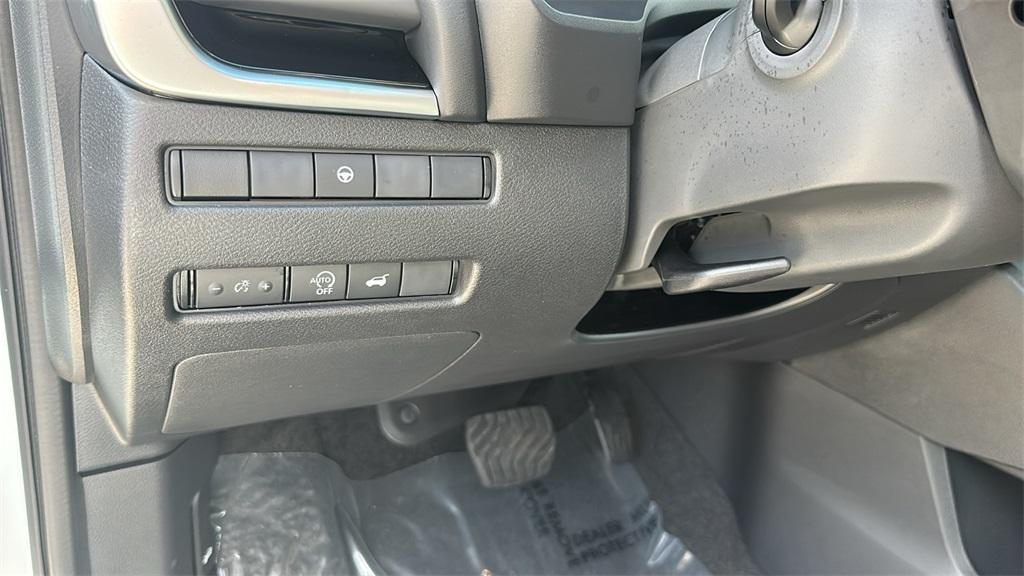 used 2025 Nissan Rogue car, priced at $31,500