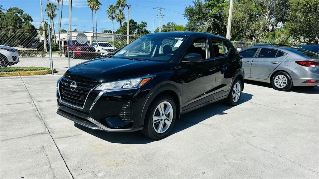 new 2025 Nissan Kicks car, priced at $23,179