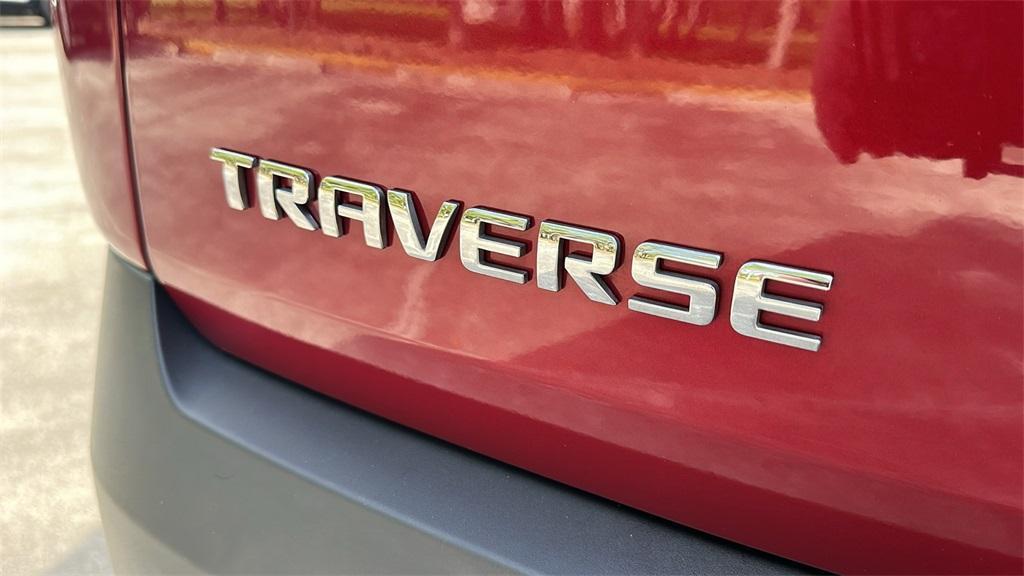 used 2020 Chevrolet Traverse car, priced at $24,788