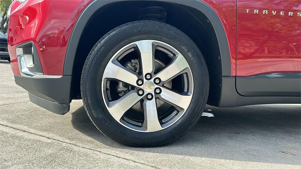 used 2020 Chevrolet Traverse car, priced at $24,788